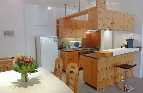 Celerina-Schlarigna Apartment | Nice apartment for 4 people with WIFI, TV, balcony and pets allowed