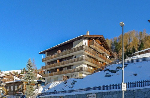Graechen Apartment | Nice apartment for 4 people with WIFI, TV and balcony