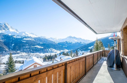 Riom-Parsonz Apartment | Nice apartment for 4 people with WIFI, TV, terrace, pets allowed and panoramic view