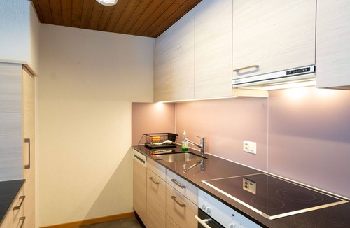Mitloedi Apartment | Nice apartment for 4 people with WIFI, TV, balcony and parking