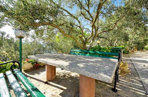 Tribanj Apartment | Nice apartment for 4 people with A/C, WIFI, TV and terrace