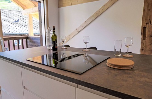 Krattigen Apartment | Nice apartment for 5 people with WIFI, TV, balcony and panoramic view