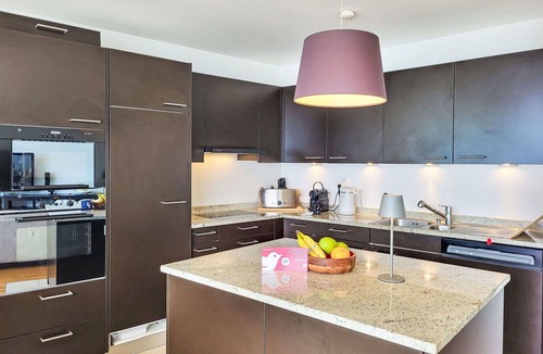 Magadino Apartment | Nice apartment for 5 people with WIFI, pool, A/C, TV and terrace