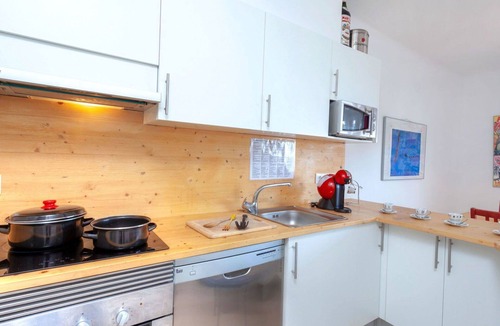 Llanca Apartment | Nice apartment for 5 guests with WIFI, TV, terrace and pets allowed