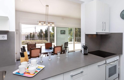 Llanca Apartment | Nice apartment for 5 guests with WIFI, TV and terrace