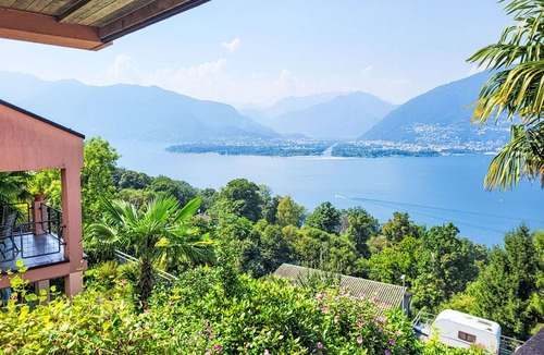 Vira Apartment | Nice apartment for 5 guests with pool, WIFI, TV and patio
