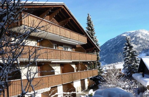 Zweisimmen Apartment | Nice apartment for 6 guests with WIFI, TV and balcony