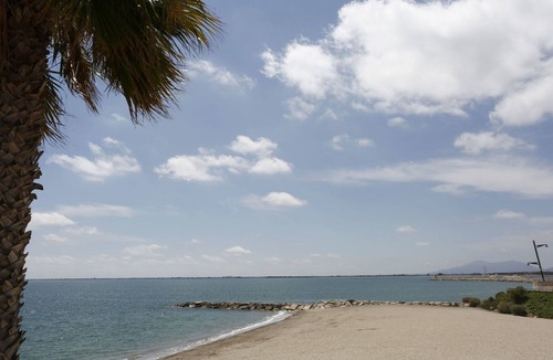 L'Ampolla Apartment | Nice apartment for 6 guests with WIFI, A/C, TV, terrace and pets allowed