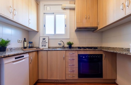 Cunit Apartment | Nice apartment for 6 guests with pool, WIFI, TV and balcony