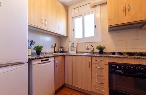 Cunit Apartment | Nice apartment for 6 guests with pool, WIFI, TV and balcony