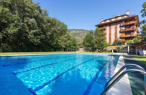 Sort Apartment | Nice apartment for 6 guests with pool, A/C, WIFI and TV