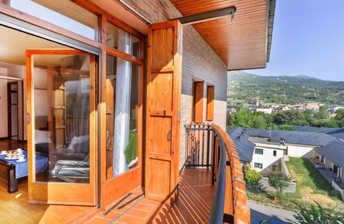 Sort Apartment | Nice apartment for 6 guests with pool, A/C, WIFI and TV