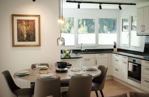 Taesch Apartment | Nice apartment for 6 people with WIFI, TV and balcony