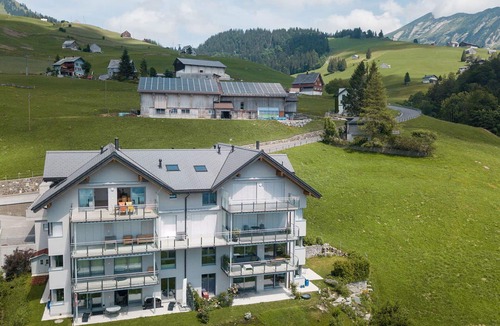 Amden Apartment | Nice apartment for 8 guests with WIFI, balcony and parking