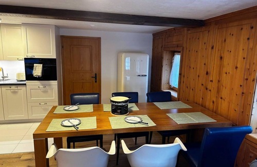 Moerel-Filet Apartment | Nice apartment for 8 people with WIFI, TV, balcony and pets allowed