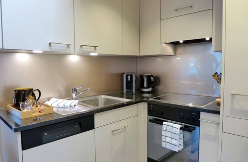 Kandersteg Apartment | Nice apartment for 3 guests with WIFI, balcony and panoramic view