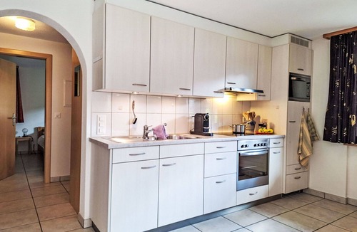 Kandersteg Apartment | Nice apartment for 4 people with WIFI, TV, balcony, pets allowed and panoramic view