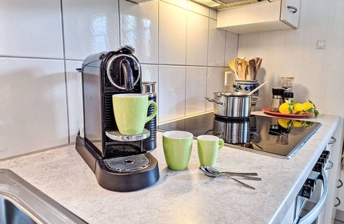 Kandersteg Apartment | Nice apartment for 4 people with WIFI, TV, balcony, pets allowed and panoramic view