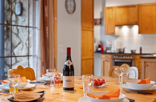 Val d'Illiez Apartment | Nice apartment for 4 people with WIFI, TV, balcony and pets allowed