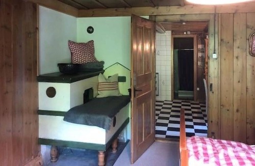 Wilderswil Apartment | Nice apartment for 4 people with WIFI, TV, pets allowed and parking