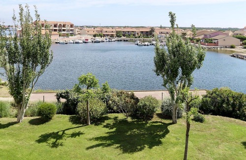 Le Barcares Apartment | Nice apartment for 5 people with pool, TV, terrace and pets allowed