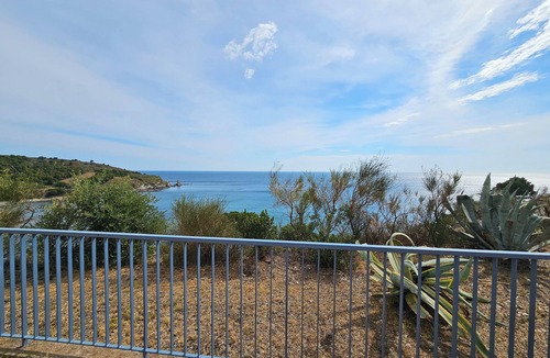 Banyuls-sur-Mer Apartment | Nice apartment Banyuls-sur-Mer (66650) 4 persons, sea front, air-conditioned