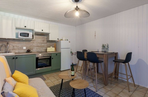 Le Home Apartment | Nice apartment for 2 guests with WIFI, TV, terrace and parking