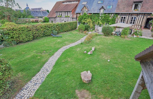 Le Mesnil-Esnard Apartment | Nice apartment in Le Mesnil-Esnard with WiFi