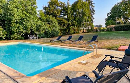 Mauleon-d'Armagnac Apartment | Nice Apartment In Mauléon D'armagnac