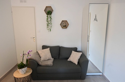 Saint-Pierre - Rene II - Bonsecours Apartment | Nice apartment*free parking in the neighborhood