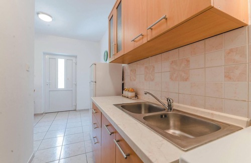 Bosana Apartment | Nice apartment in Bosana with WiFi