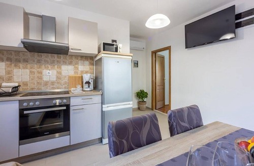 Dramalj Apartment | Nice apartment in Dramalj with swimming pool