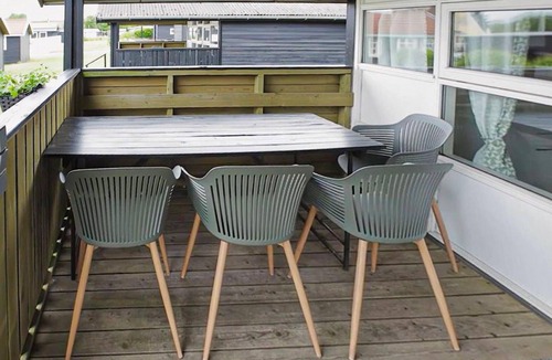 Farso Apartment | Nice apartment in Farsø with heated swimming pool