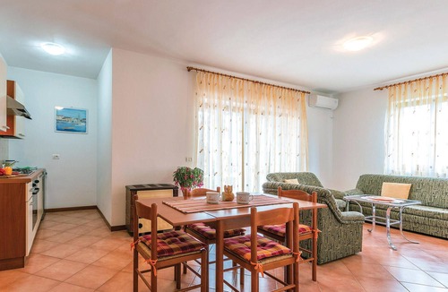 Fazana Apartment | Nice apartment in Fazana with WiFi