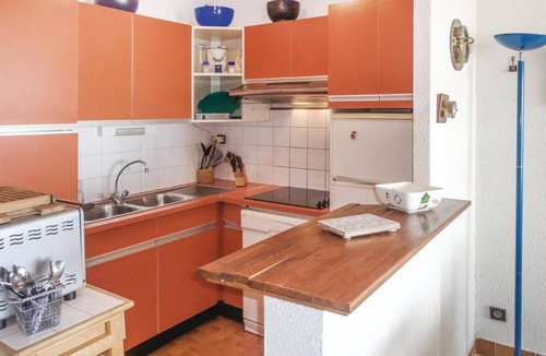 Carnon-Plage Apartment | Nice apartment in Carnon Plage