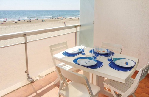 Carnon-Plage Apartment | Nice apartment in Carnon Plage