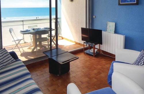 Carnon-Plage Apartment | Nice apartment in Carnon Plage