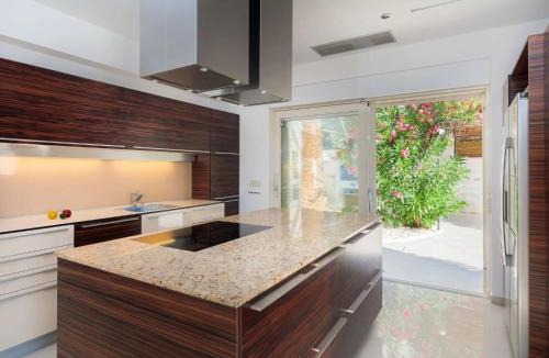 Gradac Apartment | Nice apartment in Gradac