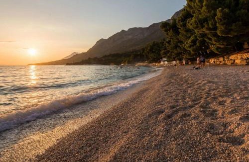 Gradac Apartment | Nice apartment in Gradac