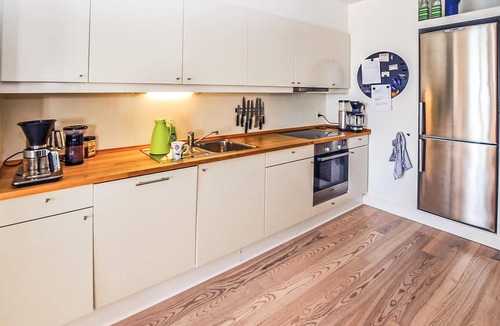 Grasten Apartment | Nice apartment in Gråsten with sauna