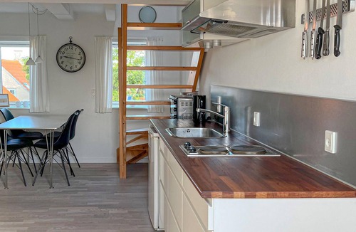 Gudhjem Apartment | Nice apartment in Gudhjem with house sea view