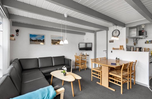 Bork Havn Apartment | Nice apartment in Hemmet with sauna