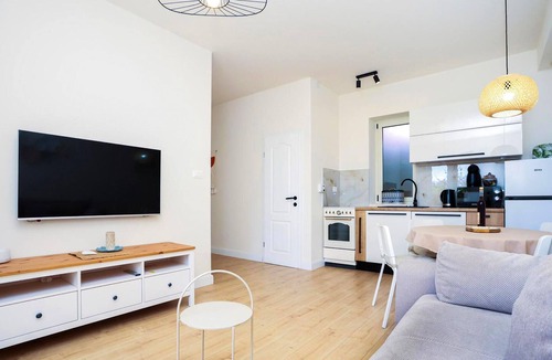 Kastel Luksic Apartment | Nice apartment in Kastel Luksic with WiFi
