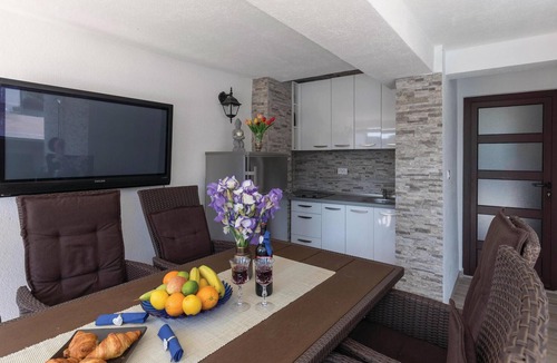 Duboka Apartment | Nice apartment in Klek with private swimming pool, can be inside or outside