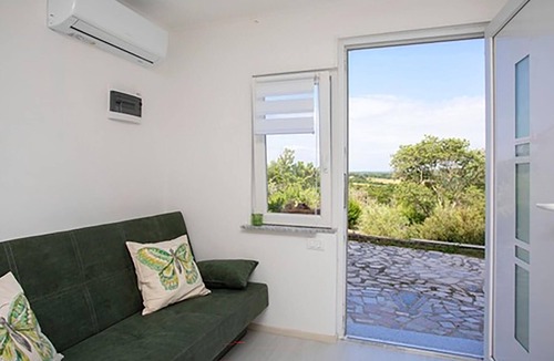 Ripenda Verbanci Apartment | Nice apartment in Labin with WiFi