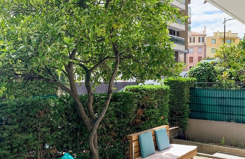 Le Cannet Apartment | Nice apartment in Le Cannet with WiFi