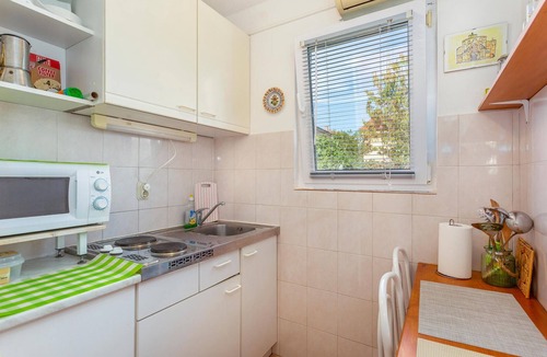 Milohnici Apartment | Nice apartment in Linardici with WiFi