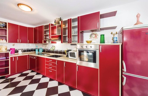 Maslenica Apartment | Nice apartment in Maslenica with WiFi