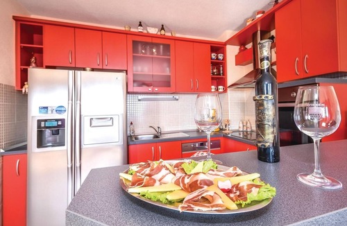 Split Apartment | Nice apartment in Mravince
