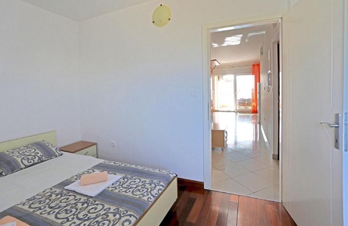 Zrce Apartment | Nice apartment in Novalja